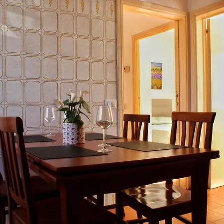 Emy Apartment *